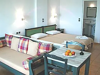 Dafni Aparthotel 3*